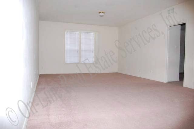 Photo - North Ramparts