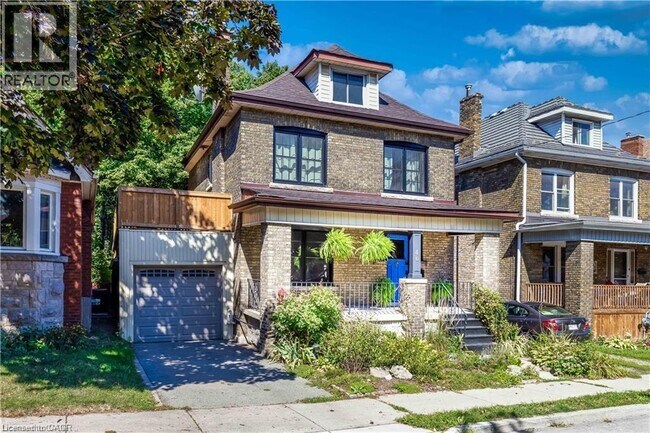 Photo - 46 Tisdale St S