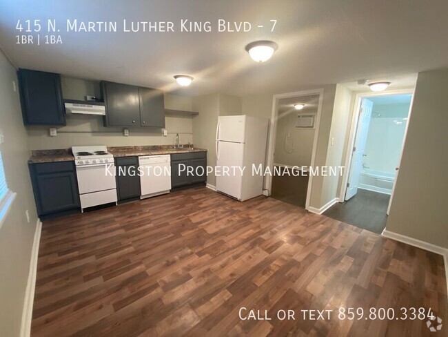 Building Photo - Gorgeous One Bedroom Now Available!! 1/2 o... Unit 7 Rental