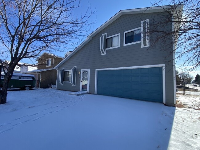 Building Photo - 3 bedroom - Allison Rental