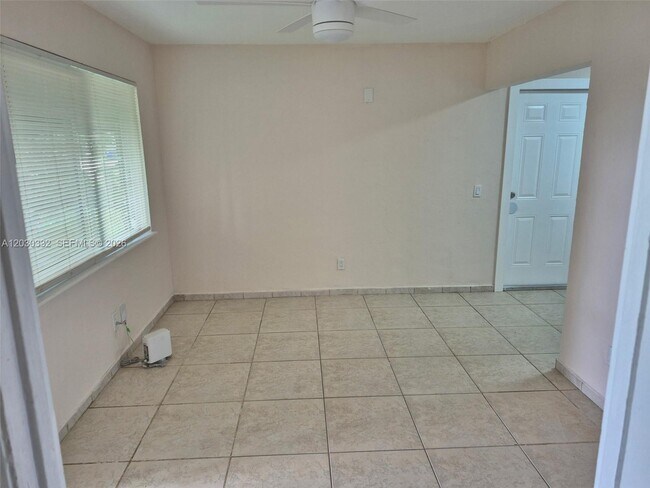 Photo - 5903 McKinley St