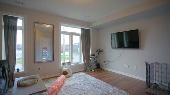 Photo - 4175 Palermo Common