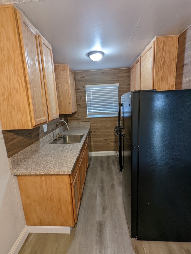 Photo - Harrison Court Apartments