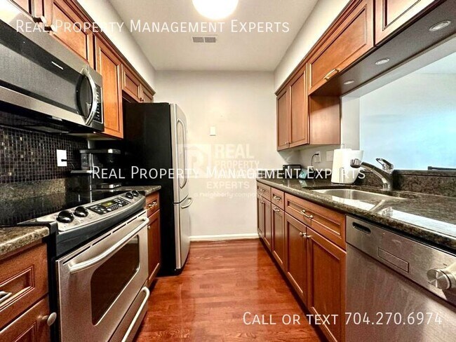 Photo - 5011 Sharon Rd Unidad O