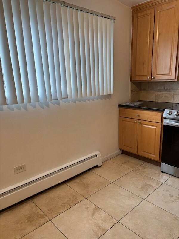 Photo - 7200 N Ashland Blvd Unit B