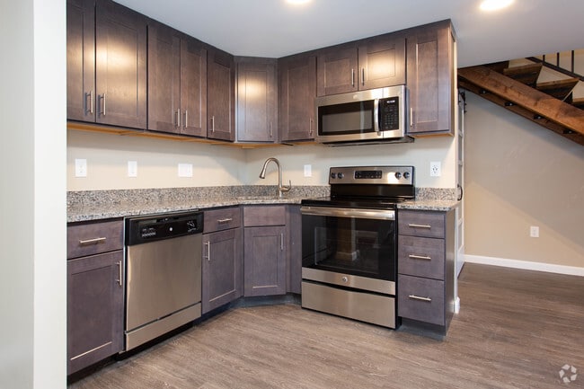 2HAB, 1BA - The Concord Lofts