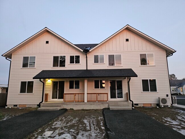 Photo - 1803 Pacific Ave N Unit 4