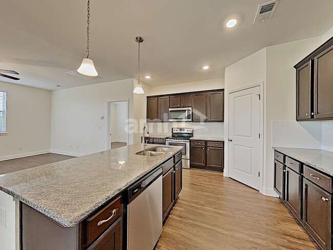 Photo - 4265 Longfellow Dr