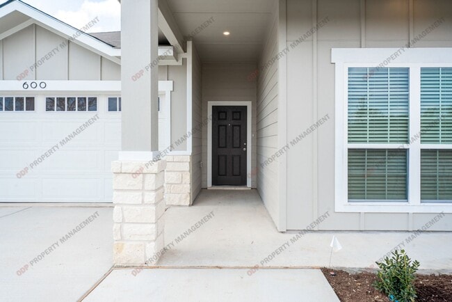 Photo - 600 Goates Rd