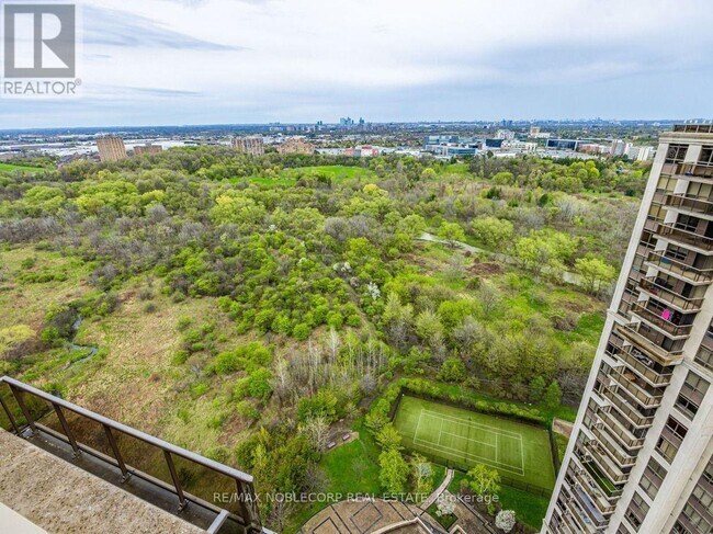 Photo - 710 Humberwood Blvd Unité 2605