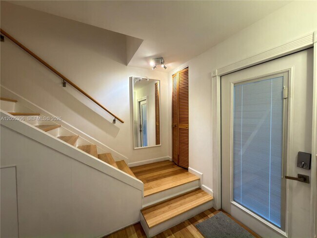 Photo - 1001 Three Islands Boulevard Unidad 31