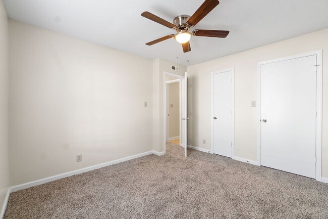 Photo - Spacious 2BR with Walk-In Closet, Washer/Dryer & Open Living Area Unit E