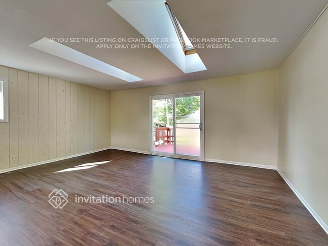 Photo - 189 N Pinecrest Rd