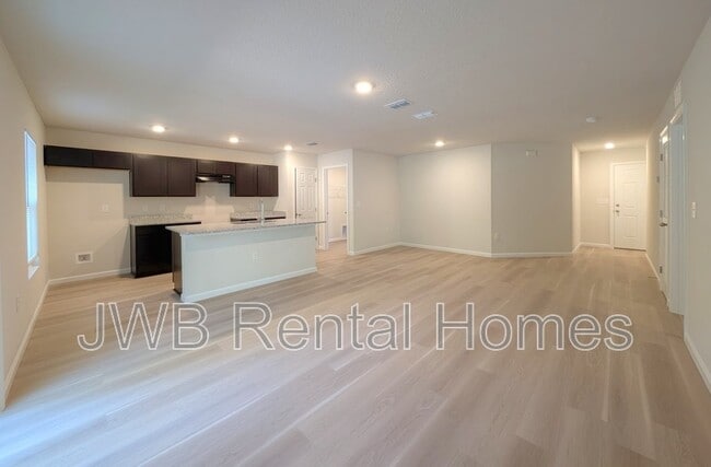 Photo - 3833 Soutel Dr