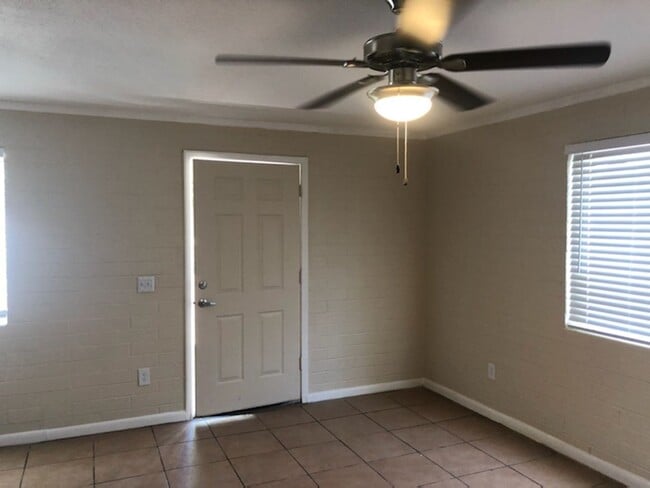 Photo - 2601 E Monte Cristo Ave Unidad 03