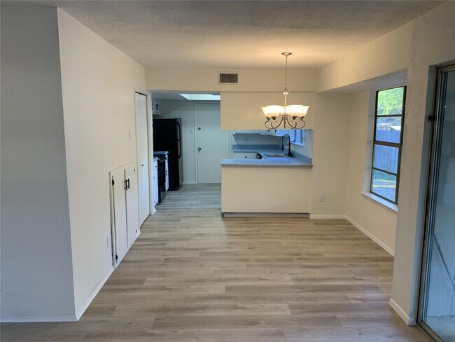 Photo - 1800 Wagon Gap Dr