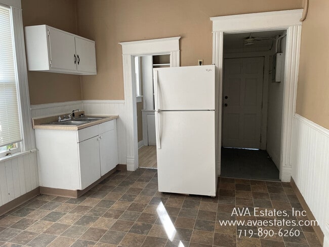 Photo - 1439 Cypress St