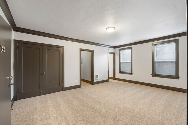 Photo - 16 N Broadway St Unit 12