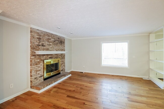 Photo - 2671 Ashley Cir