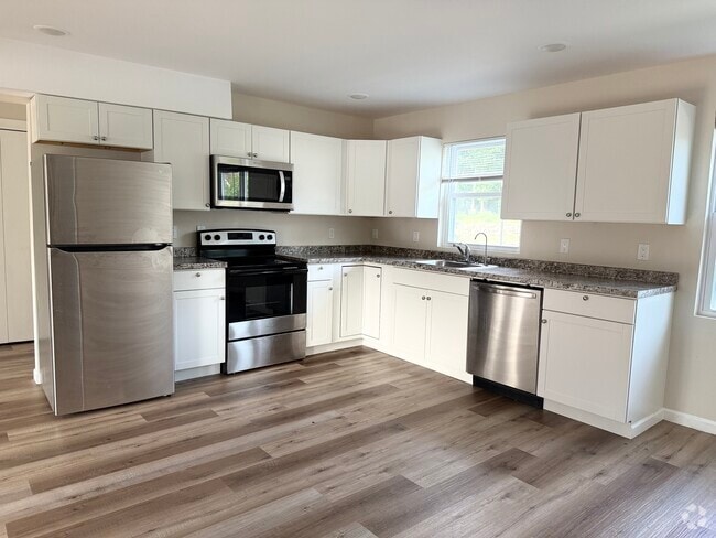 Building Photo - 14 US Highway 206 Unit B Rental
