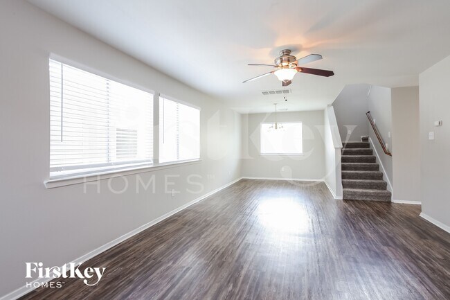 Photo - 1523 Nichole Woods Dr