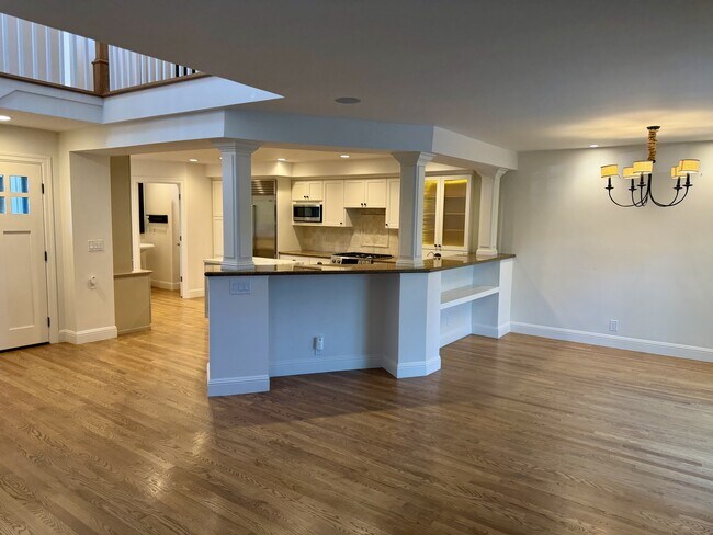 Photo - 16979 Roberts Rd