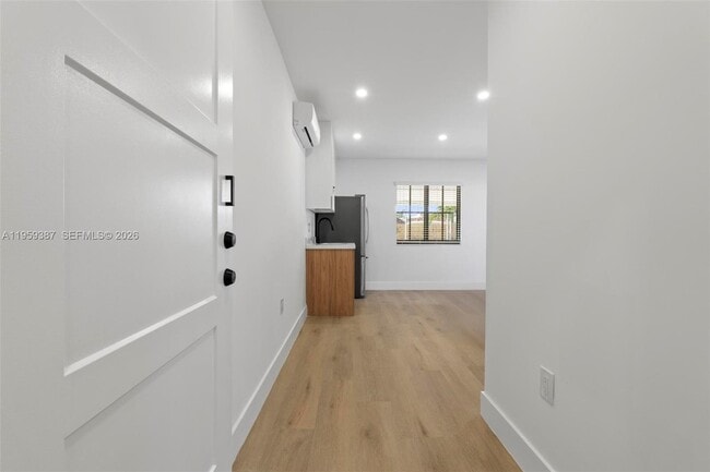 Building Photo - 1060 Pasco Jose De La Luz Y Caballero Ct Unit 2