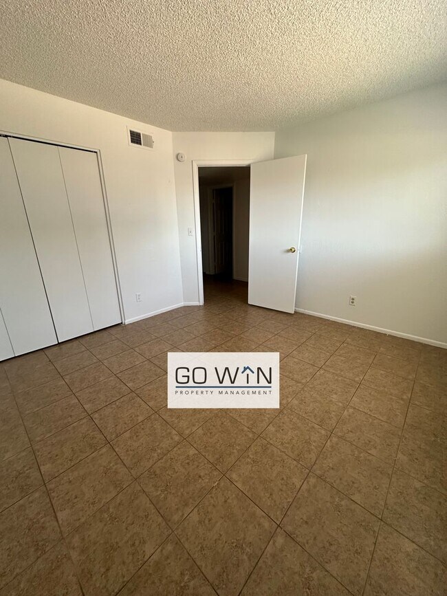 Photo - 1758 E 6th Ave Unidad 1760