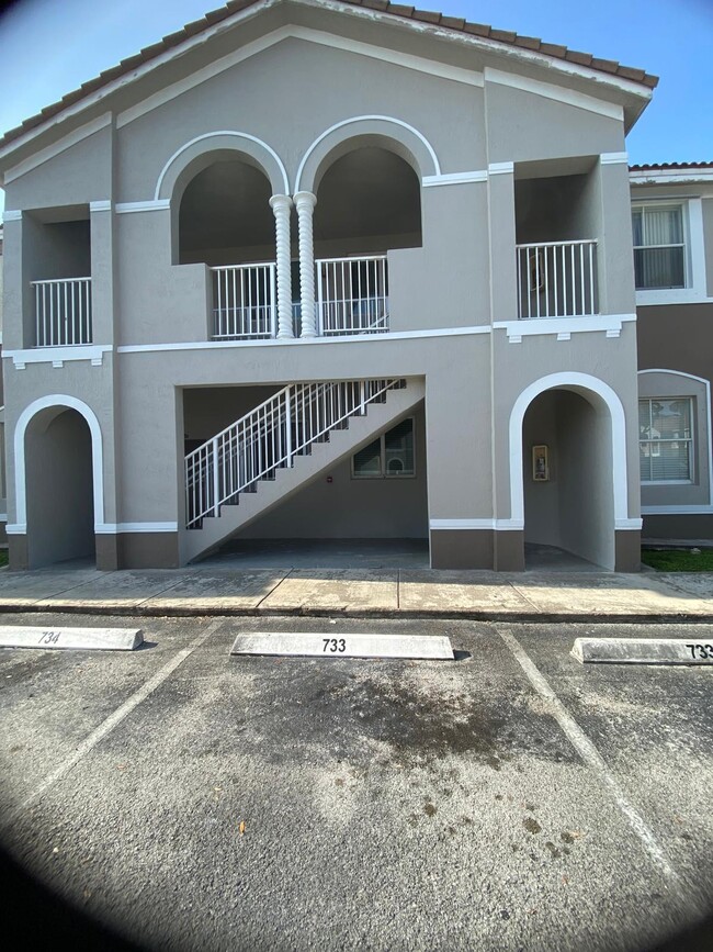 Building Photo - 1666 SE 27th Ct Rental