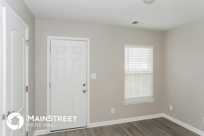 Photo - 7015 Bullock Dr