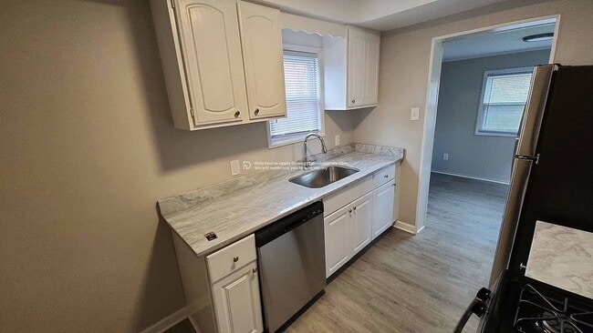 Photo - 3965 Warrendale Rd