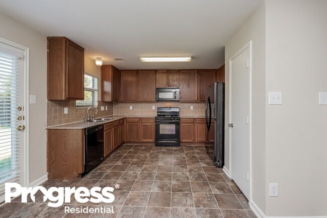 Photo - 20730 Dickinson Manor Ln