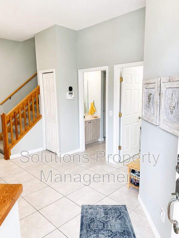 250 St Lucie Ln Unit 14