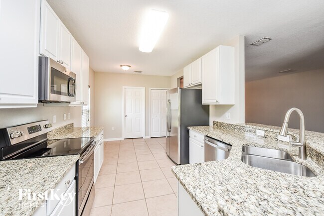 Photo - 3379 Toluca Terrace