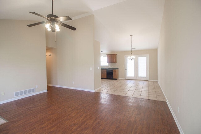 Photo - 1880 Field St