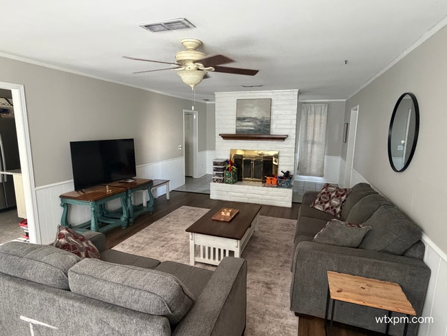 4455 Summit Cir