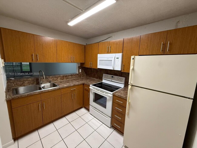 Photo - 3396 Foxcroft Rd Unit 114