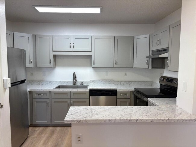 Photo - 100 Kazmira Ct