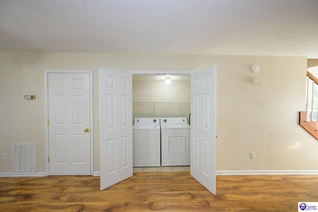Photo - 123 Poplar Cir