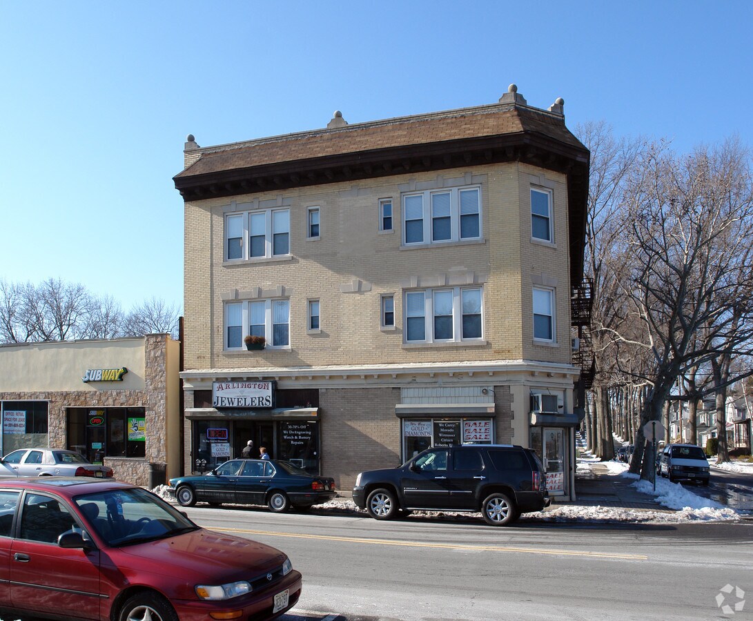 Photo - 261 Franklin Ave