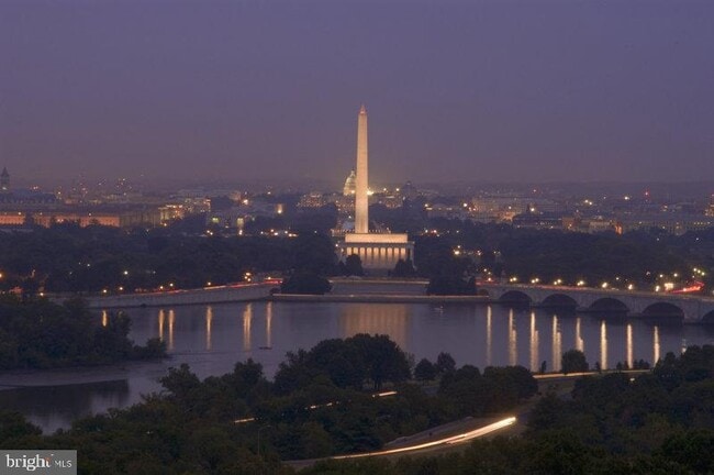 Photo - 1200 N Nash St Apartamento Unidad 1155