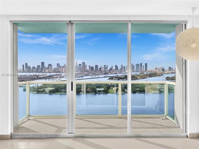 Photo - 650 West Ave Unit 650 West Ave  3003