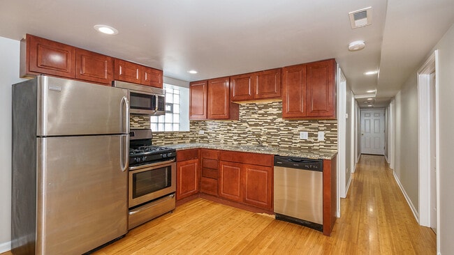 Photo - 6459 N Wayne Ave