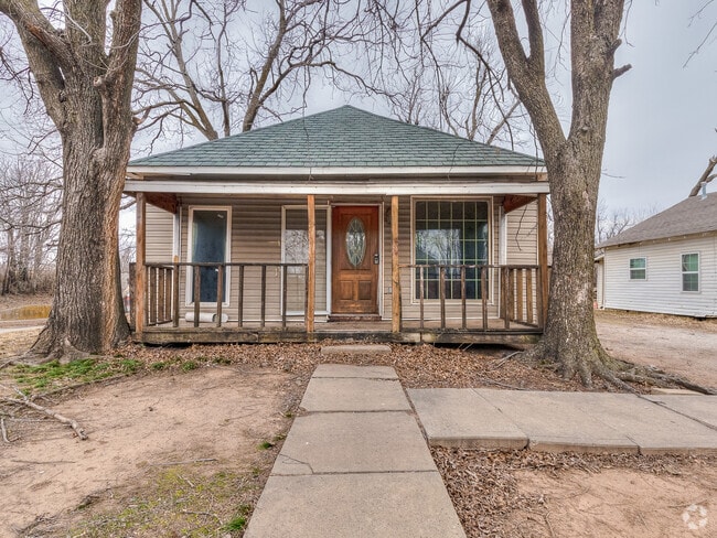Building Photo - 118 S Miles Ave Rental