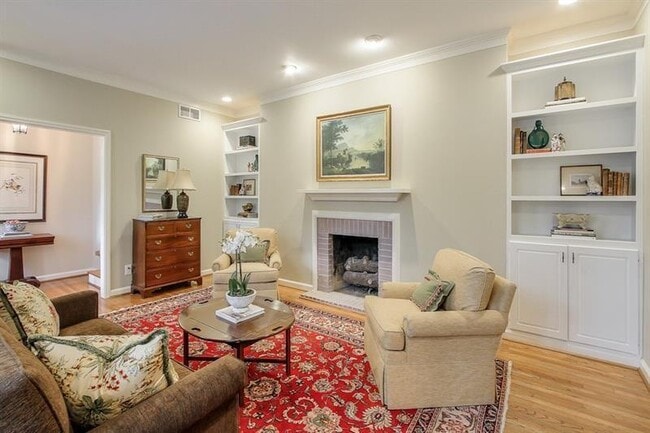 Photo - 42 Pine Lake Dr NW