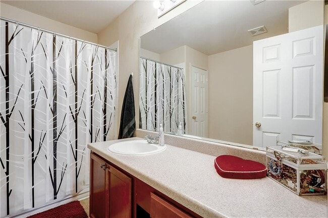 Photo - 18316 Great Falls Dr