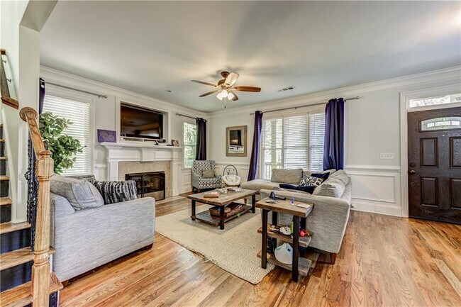 Photo - 1829 Sylvan Ridge Dr SW