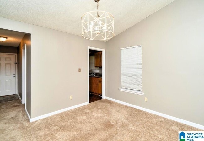 Photo - 725 Carson Rd