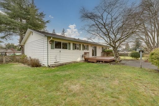 Photo - Newly Remodeled Rambler in Lynnwood with Giant Back Yard!