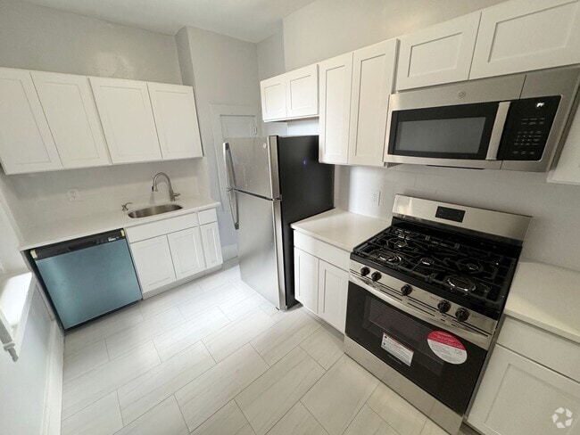 Building Photo - 2684-Highland Arms Realty Rental